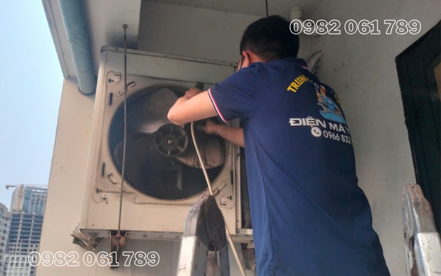 bảo dưỡng điều hòa LG tại nhà 